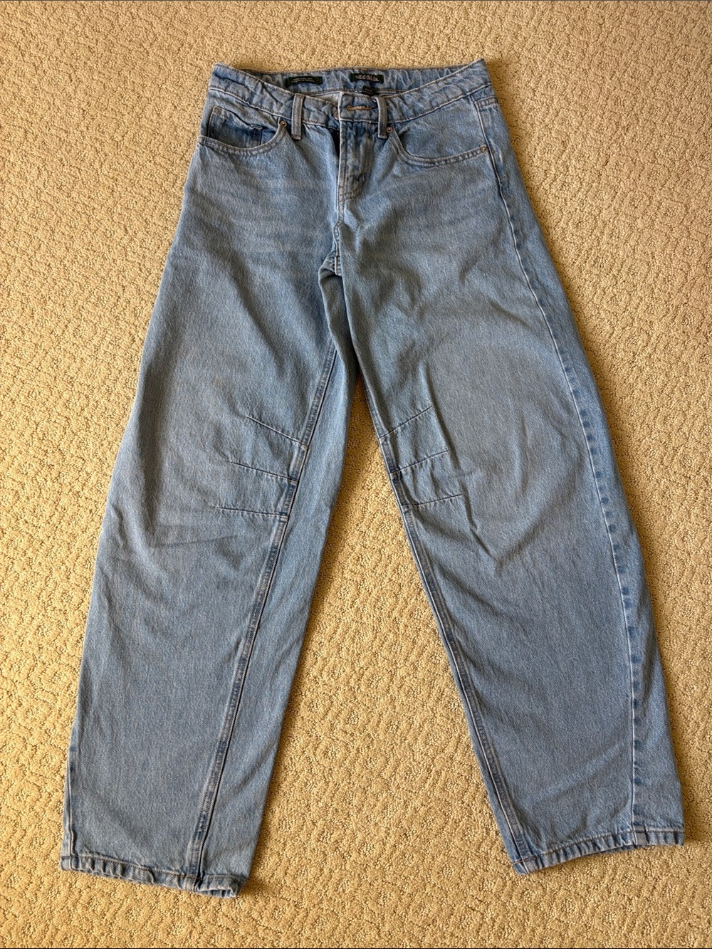 Wild Fable Light Blue women’s barrel jeans, size 00